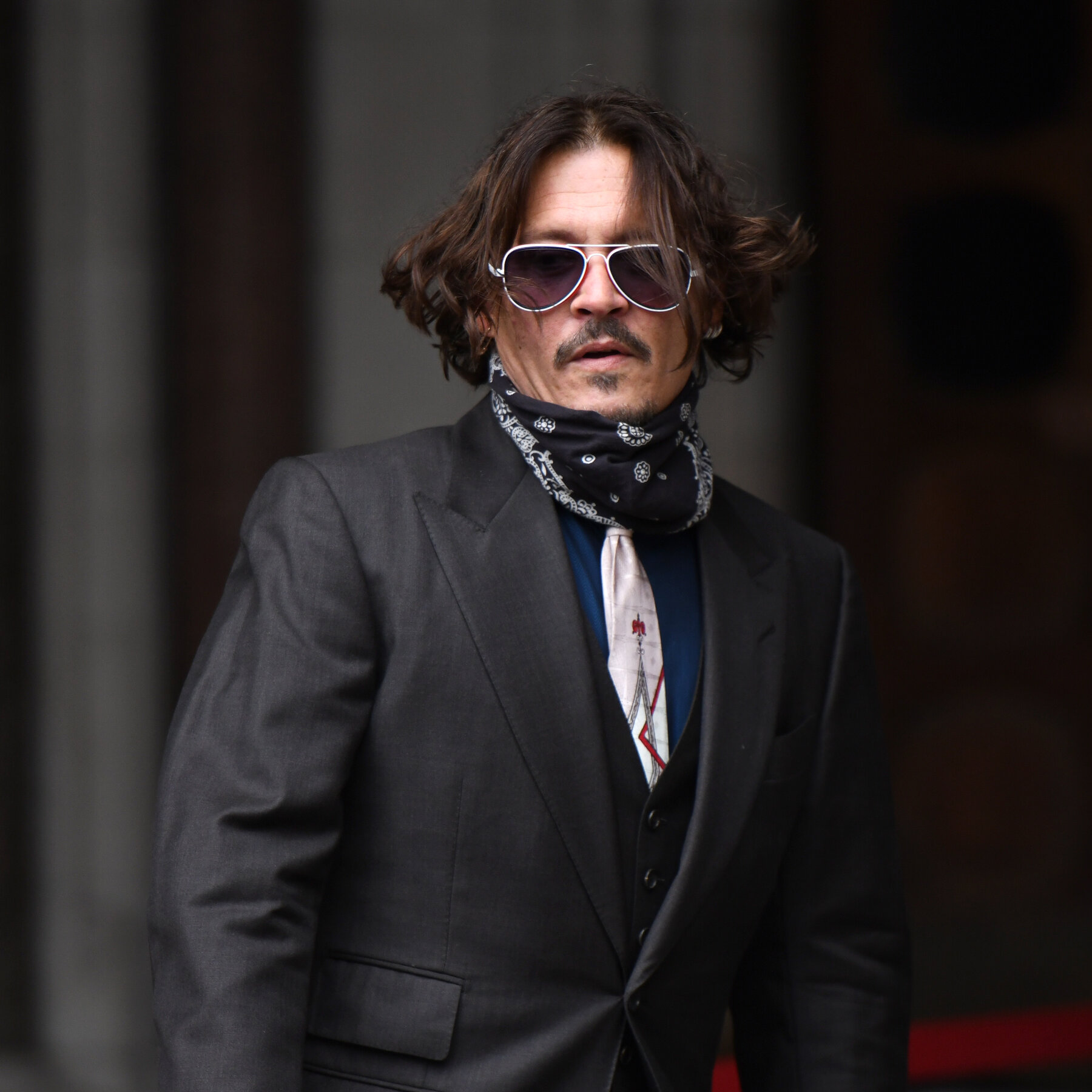 02depp1-mediumSquareAt3X